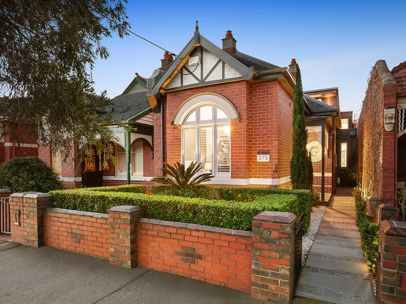 Breathtaking Design, One Block from the Beach