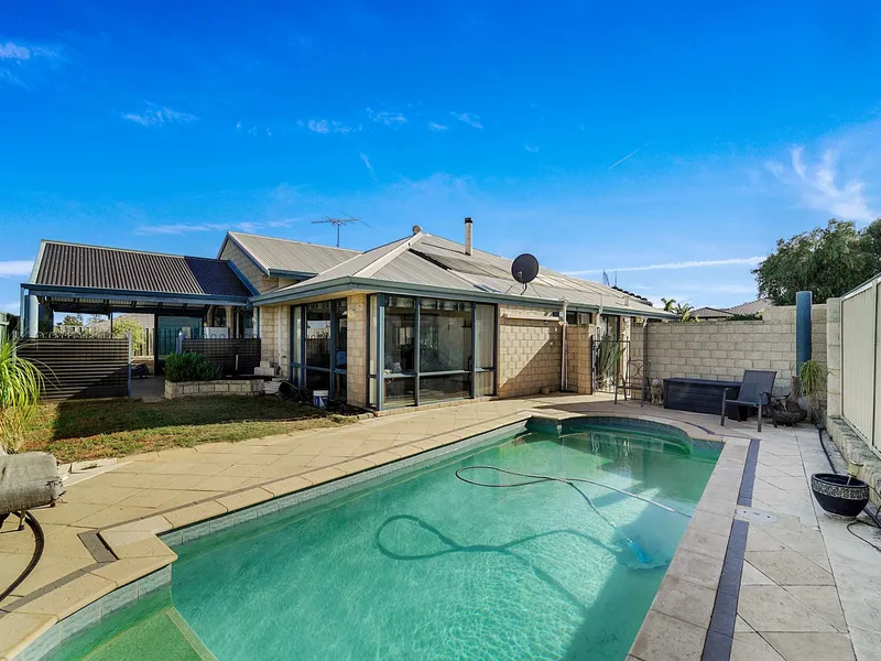 LIFESTYLE & LOCATION