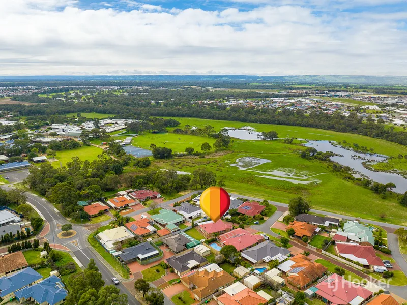 Supreme location on the verge of the Collie River