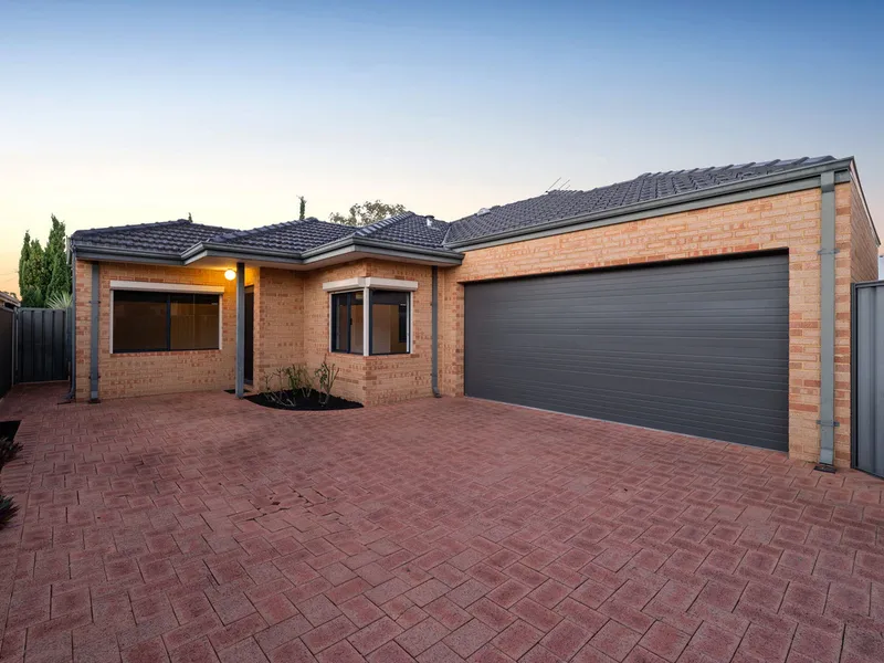 HIDDEN TREASURE!!! HOME OPEN SATURDAY 12:00-12:45PM