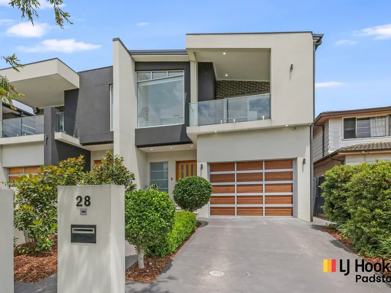 A Modern Designer Duplex Crafted for Effortless Entertaining