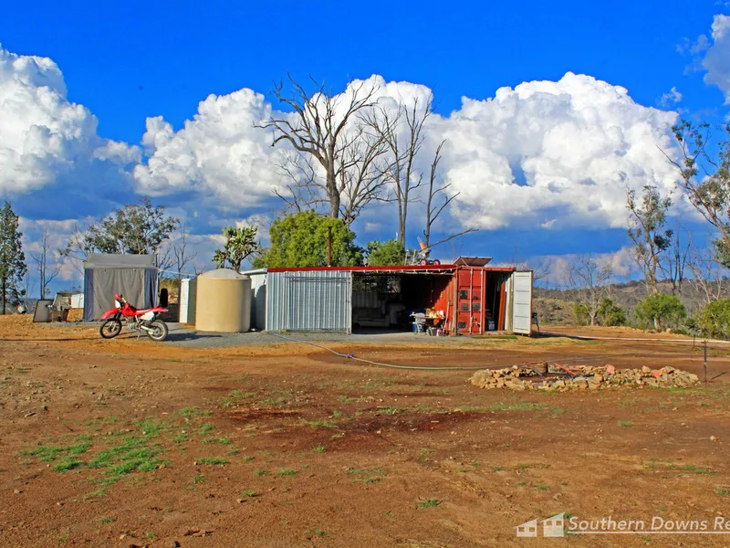 YOUR VERY OWN OFFGRID GETAWAY
