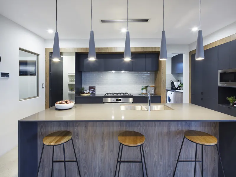 Beautiful Home in Rossmoyne School Zone!