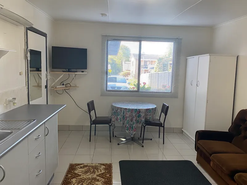 Fully furnished granny flat- all bills included in rent