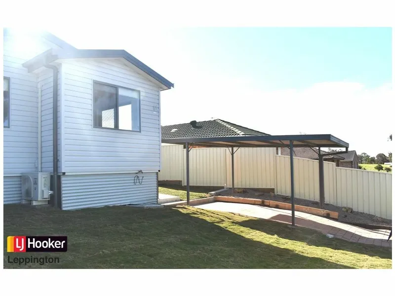 PRIVATE, EASY-CARE LIFESTYLE