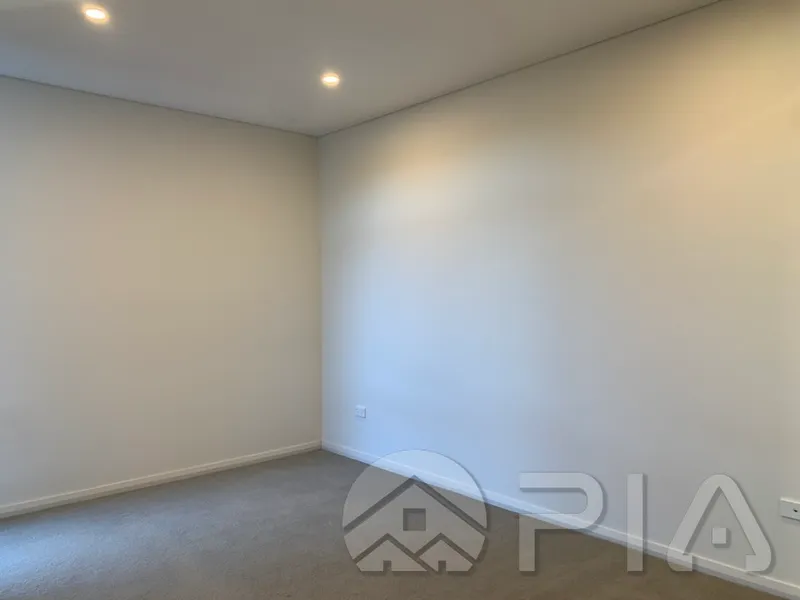 LUXURIOUS 2 BEDROOM APARTMENT READY TO MOVE IN