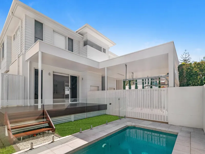 Presents As New 4 Bedroom 2 Bathroom Unfurnished Hamptons Style Home!