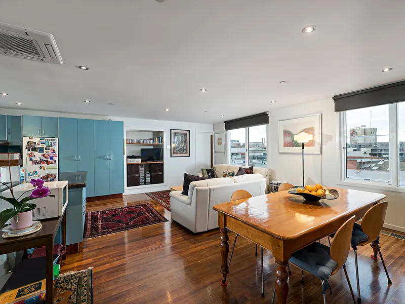 Light and spacious conversion!
