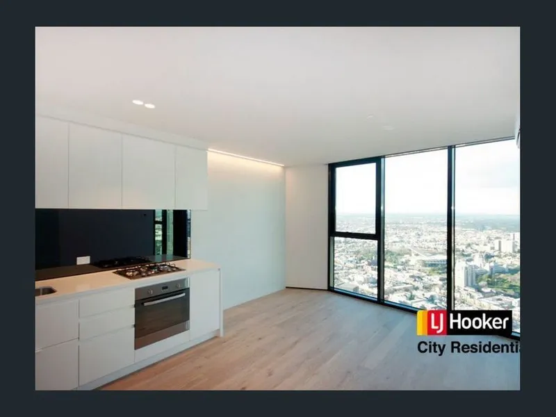 Light House Melbourne Apartment Shines with Sweeping Views from Level 66