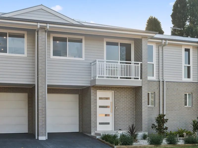 Luxury new townhome in central Bowral location
