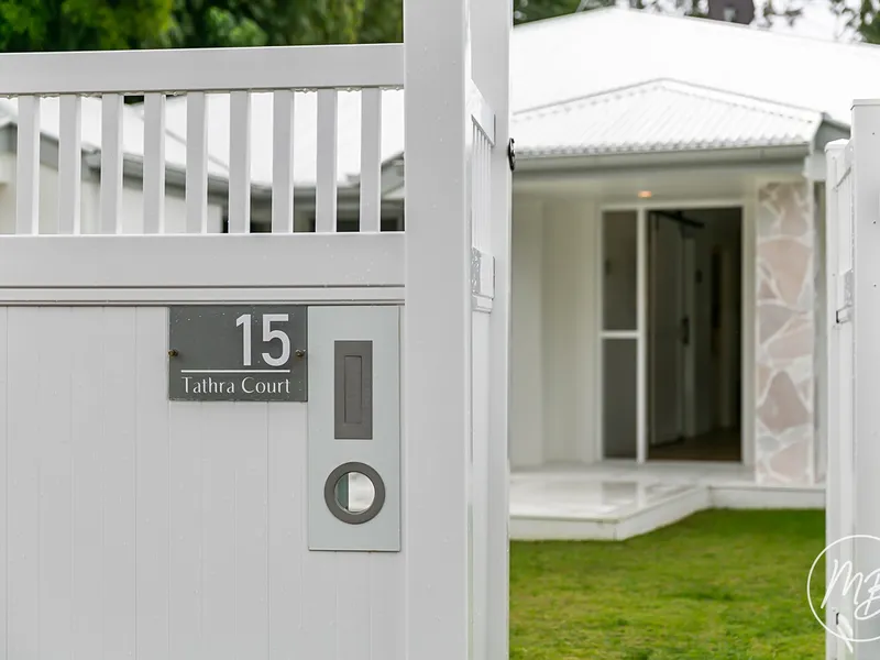 Exquisite Coastal Family Home in Quiet Cul de sac