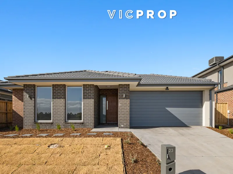 BRAND NEW ALAMANDA SCHOOL ZONED HOME!