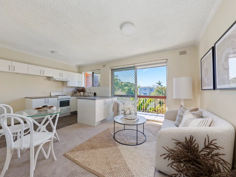 Top Floor Sun-Drenched Apartment in Supreme Beachside Dee Why Address