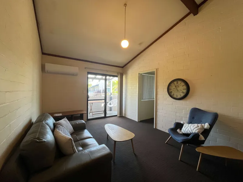 2 Bedroom furnished, 1st floor apartment