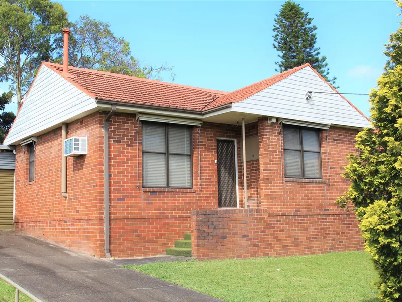 ACT QUICKLY FOR AN EARLY CHRISTMAS PRESENT