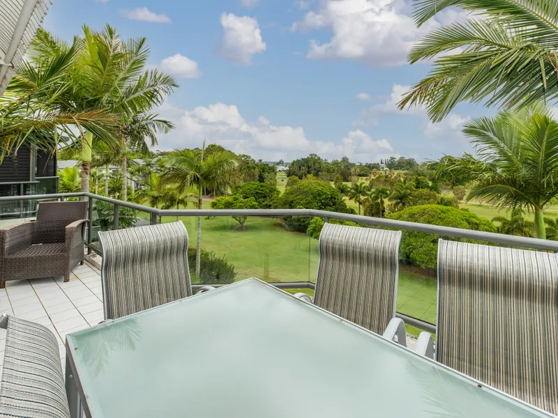 You won't want to miss out on this top floor apartment!