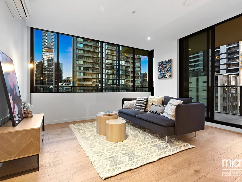 Sophisticated City Sanctuary with Midtown Class