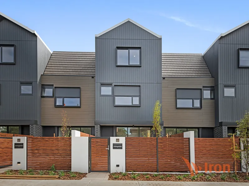 IT DOESN’T GET ANY BETTER THAN THIS! UNFURNISHED TOWNHOME!