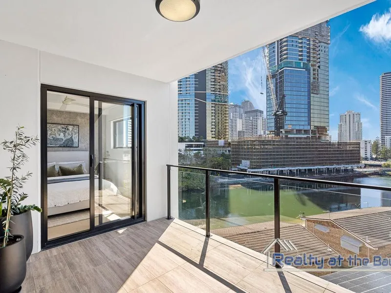 Come home to 'SPICE' in Broadbeach Waters