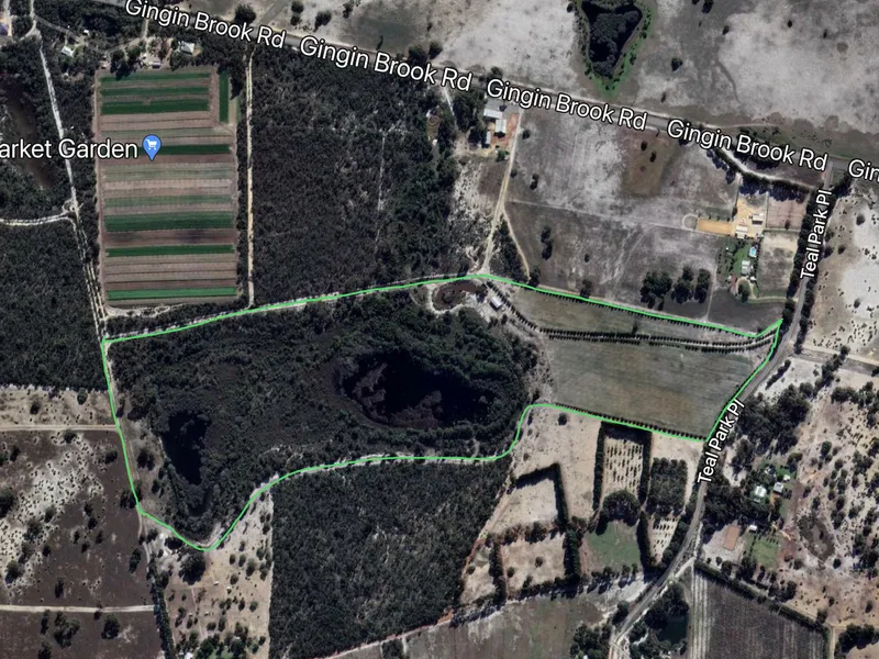 RARE FIND-79 acres lifestyle lot with 2 lakes , rich soils and water licence neg!