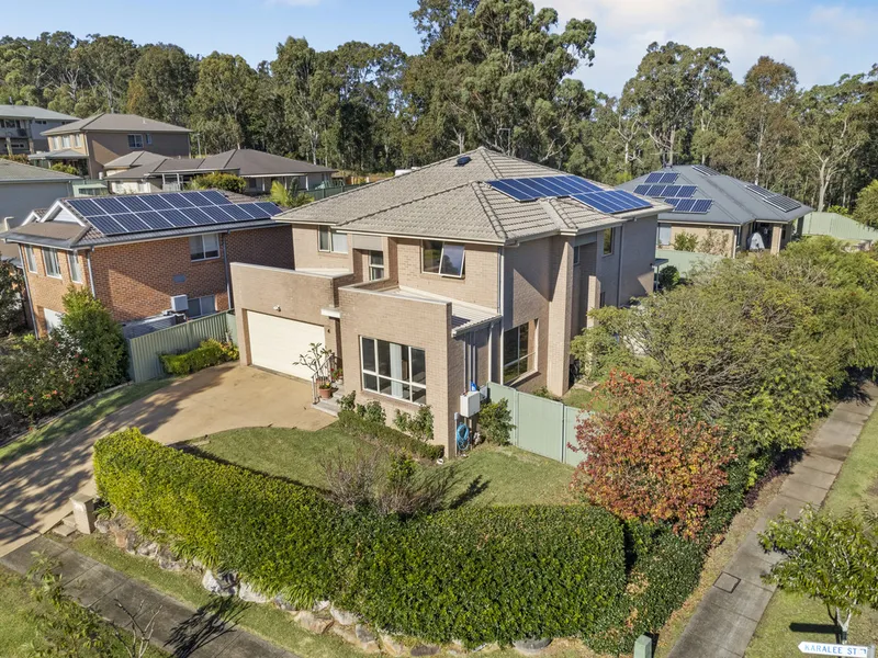 Massive 5 Bedroom home in Wadalba – Don’t miss this one!
