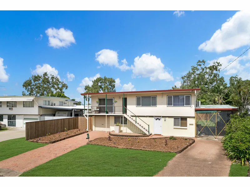 Natural Creek Frontage ........ Oh the Serenity!