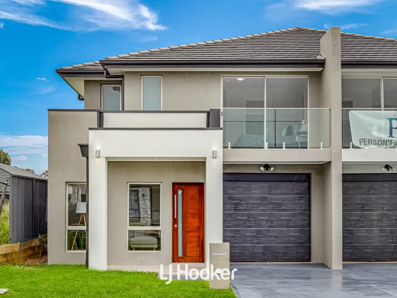 BRAND NEW 21 SQUARE  HOME!