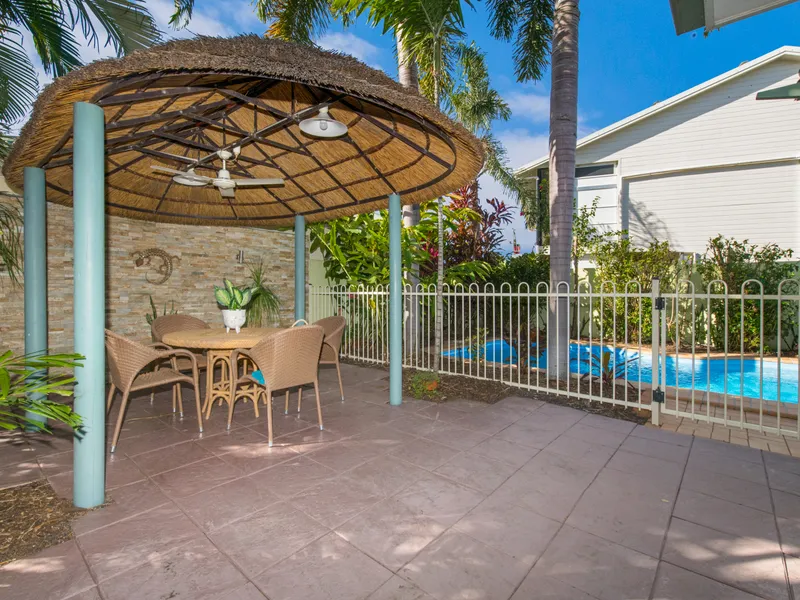 Location is paramount!! An entertainers delight!