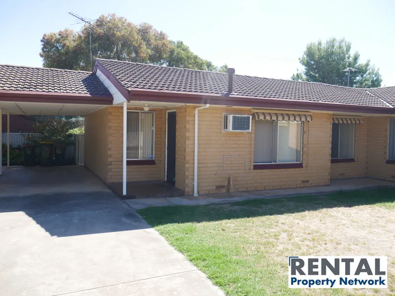 Great Location and easy access to transport!!