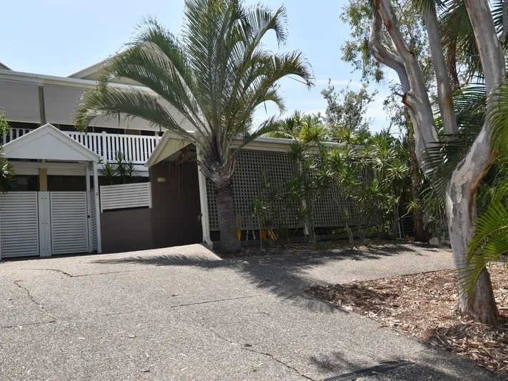 Fully Renovated DUPLEX in a leafy surrounds