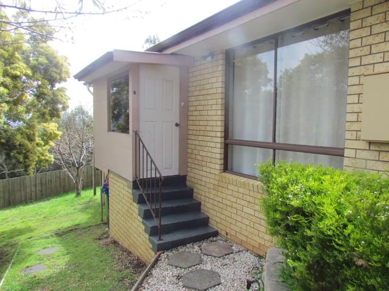 Spacious unit in a quiet street