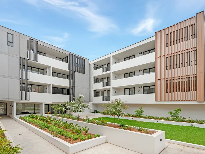 Stylish Two Bedroom Apartment In Boutique Complex - NEAR NEW!