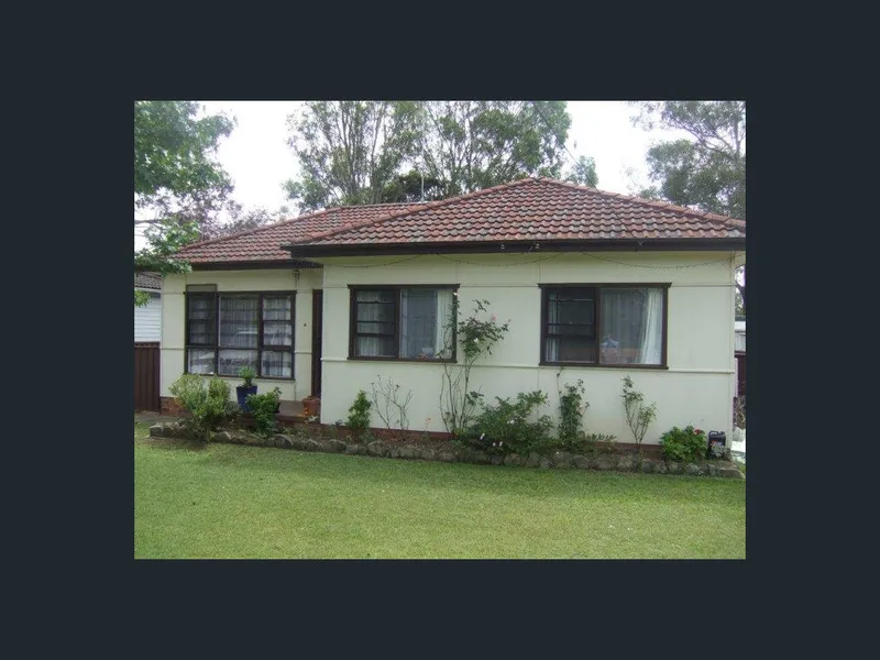 Renovating - Family House & Wonderful backyard !!!