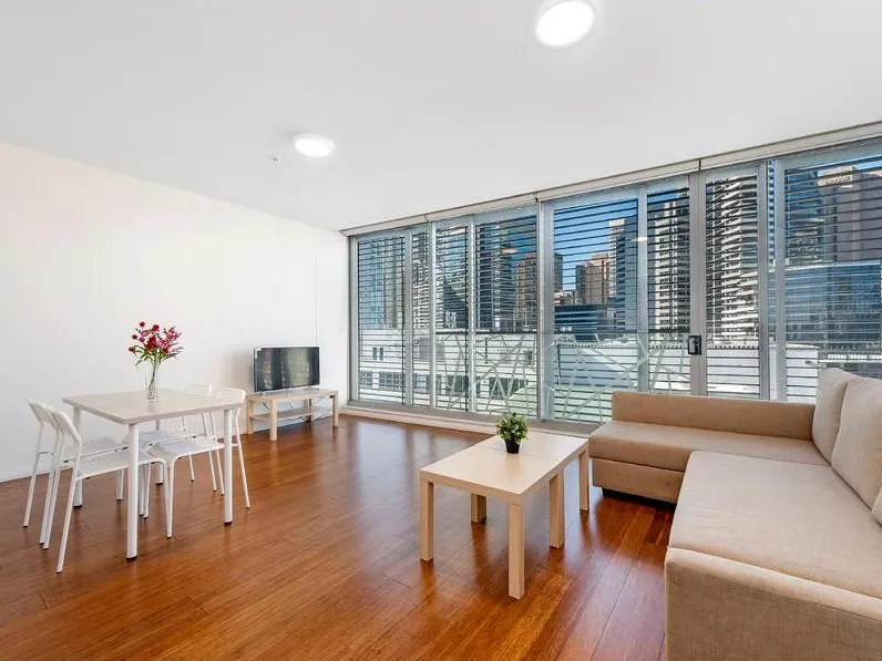 CBD Ultra Spacious Nearly New 1 Bedroom Apartment with all amenities at your doorstep!