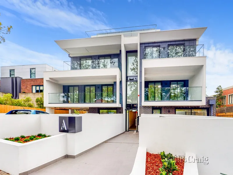 Near New Architect Designed Apartment
