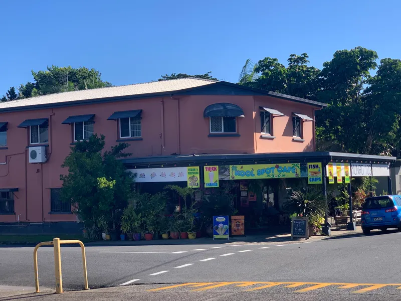 RESIDENTIAL UNITS + LARGE COMMERCIAL BUILDING