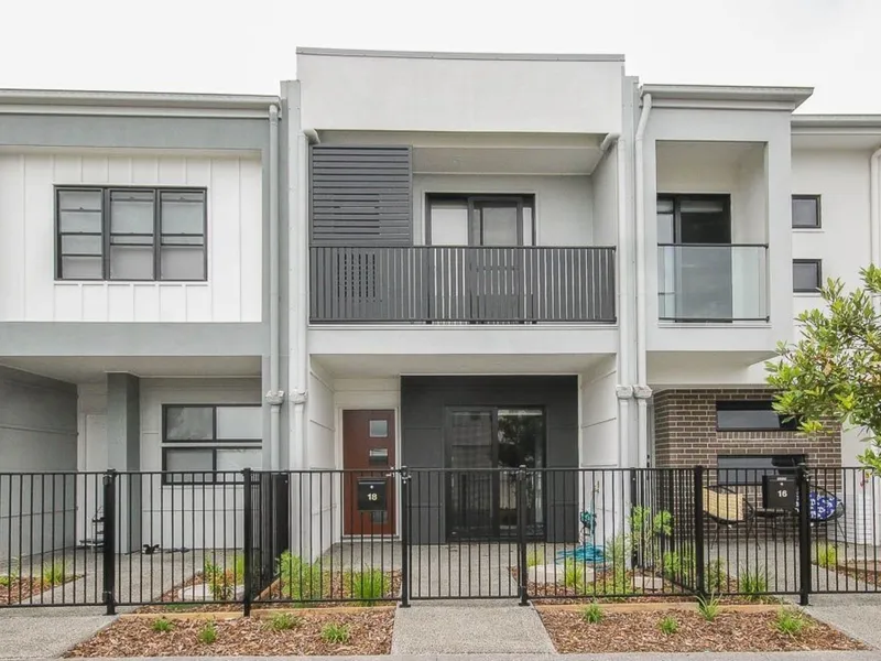 LOW MAINTENANCE TERRACE LIVING!