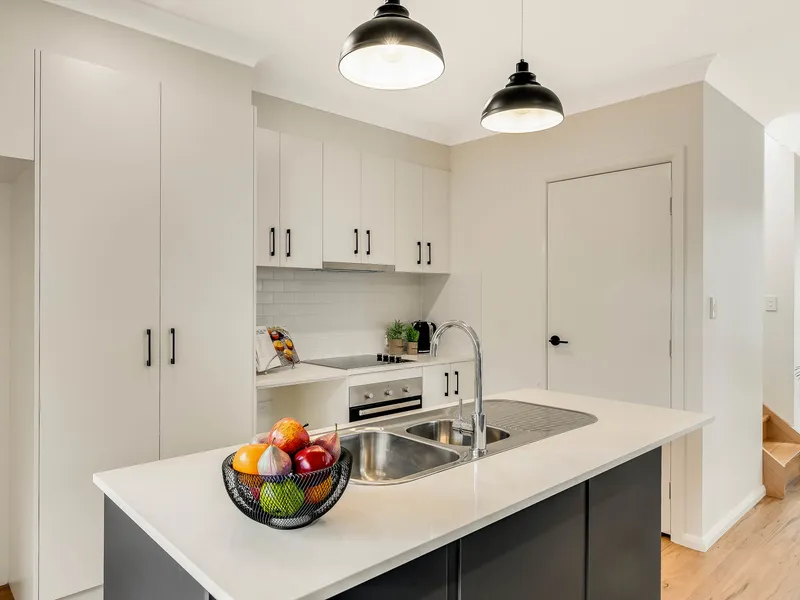 Attention Investors: Guaranteed rent return of $460 per week for a 12 month lease!