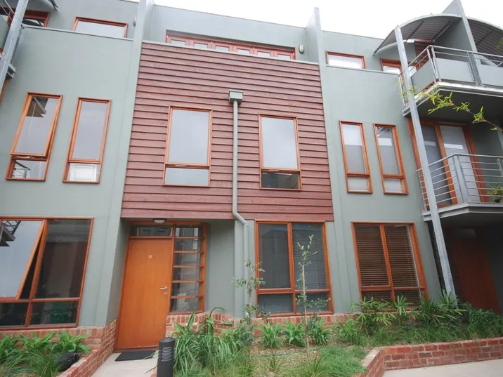 FITZ PLACE 3 BEDROOM 4 MONTH LEASE ONLY