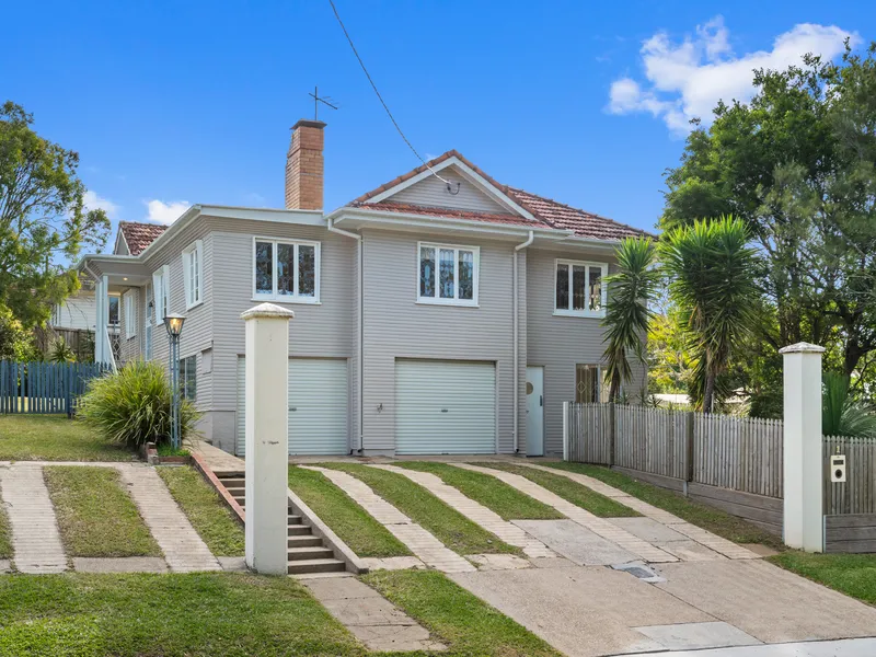 Spectacular Three-Bedroom Family Home on a Corner Block!