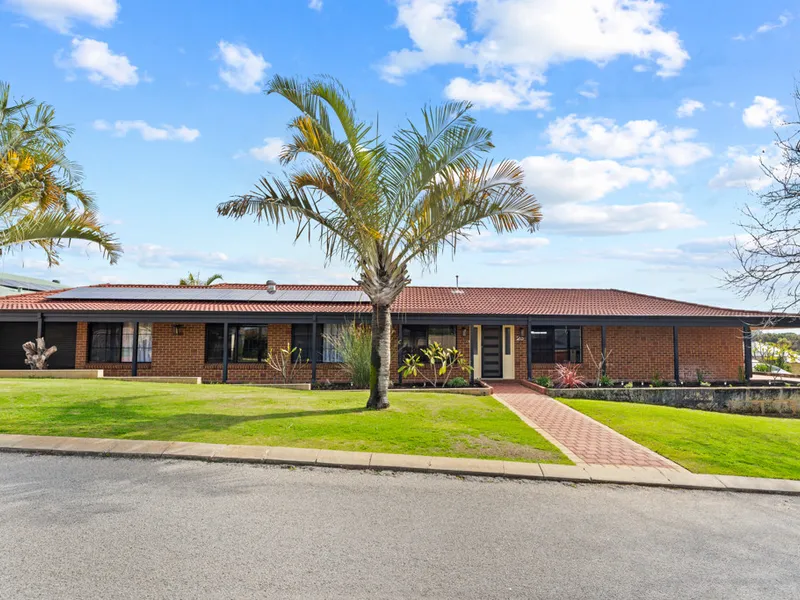 AMAZING HOME - BIG BLOCK - OPPOSITE PARK