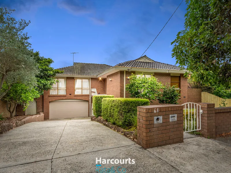 Charisma and Charming Dual Living