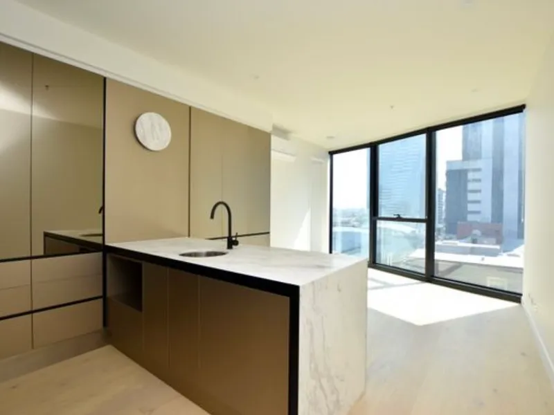 Spectacular 2 Bedroom 2 Bathroom in the heart of Melbourne! It's unbeatable, brand new facility's