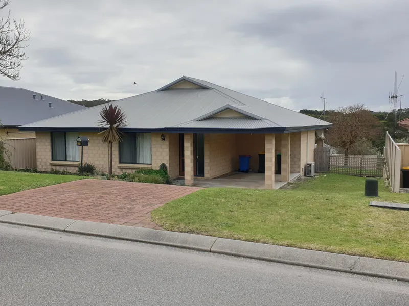 Attractive Home in Quiet Location