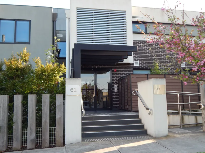 LUXURY 1ST FLOOR ONE BEDROOM WITH TERRACE