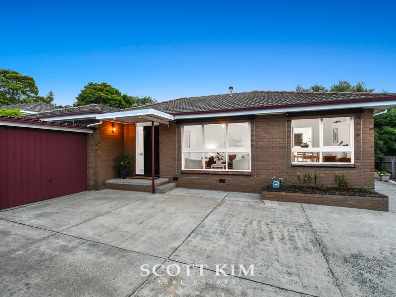 Move-In Ready Single Level Residence in a Premium Location