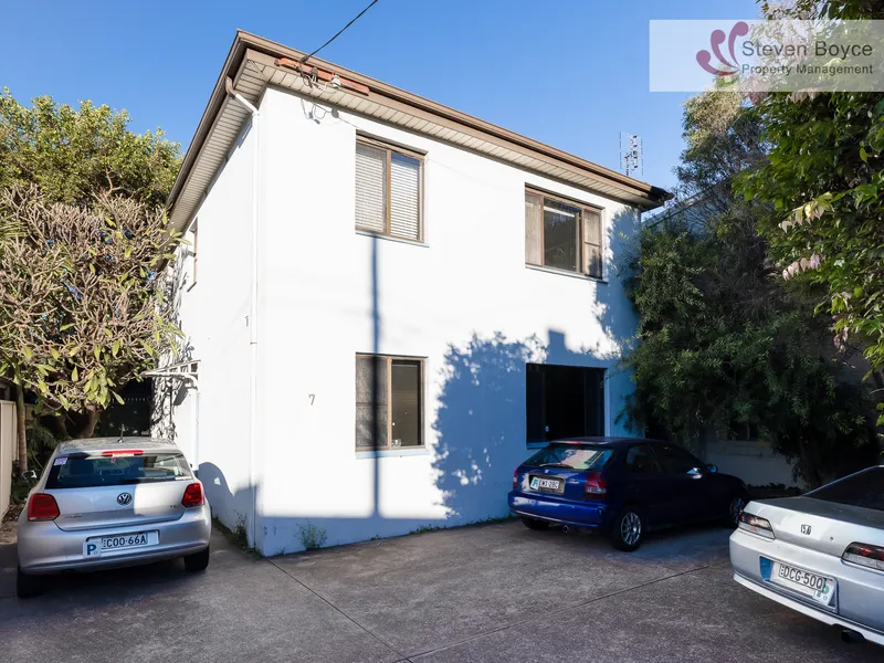 Centrally Located and fully renovated unit, 2/7 Hanbury Street, Mayfield