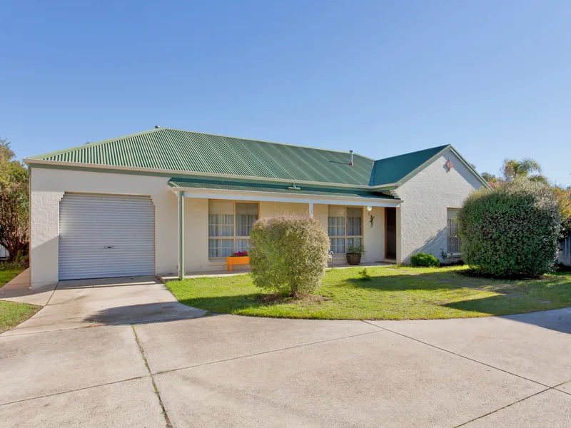 Modern Spacious Three Bedroom Townhouse