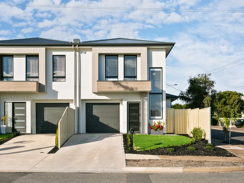 Beautifully Presented Modern Townhouse, Immaculately Maintained and Now Could Be Yours!