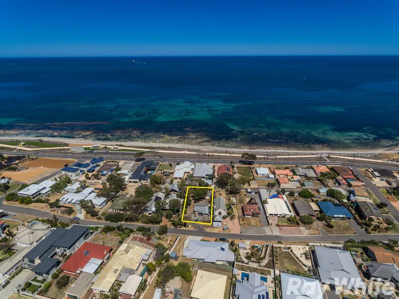 Rare Location With Opportunity And Ready To Move In!